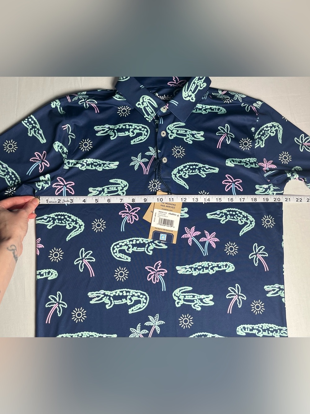 chubbies Men’s Small Navy Polo with Mint Green & Light Pink Alligator Print - Picture 6 of 8